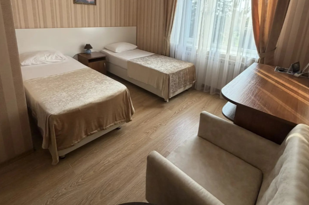 Забронировать номер полулюкс одноместный